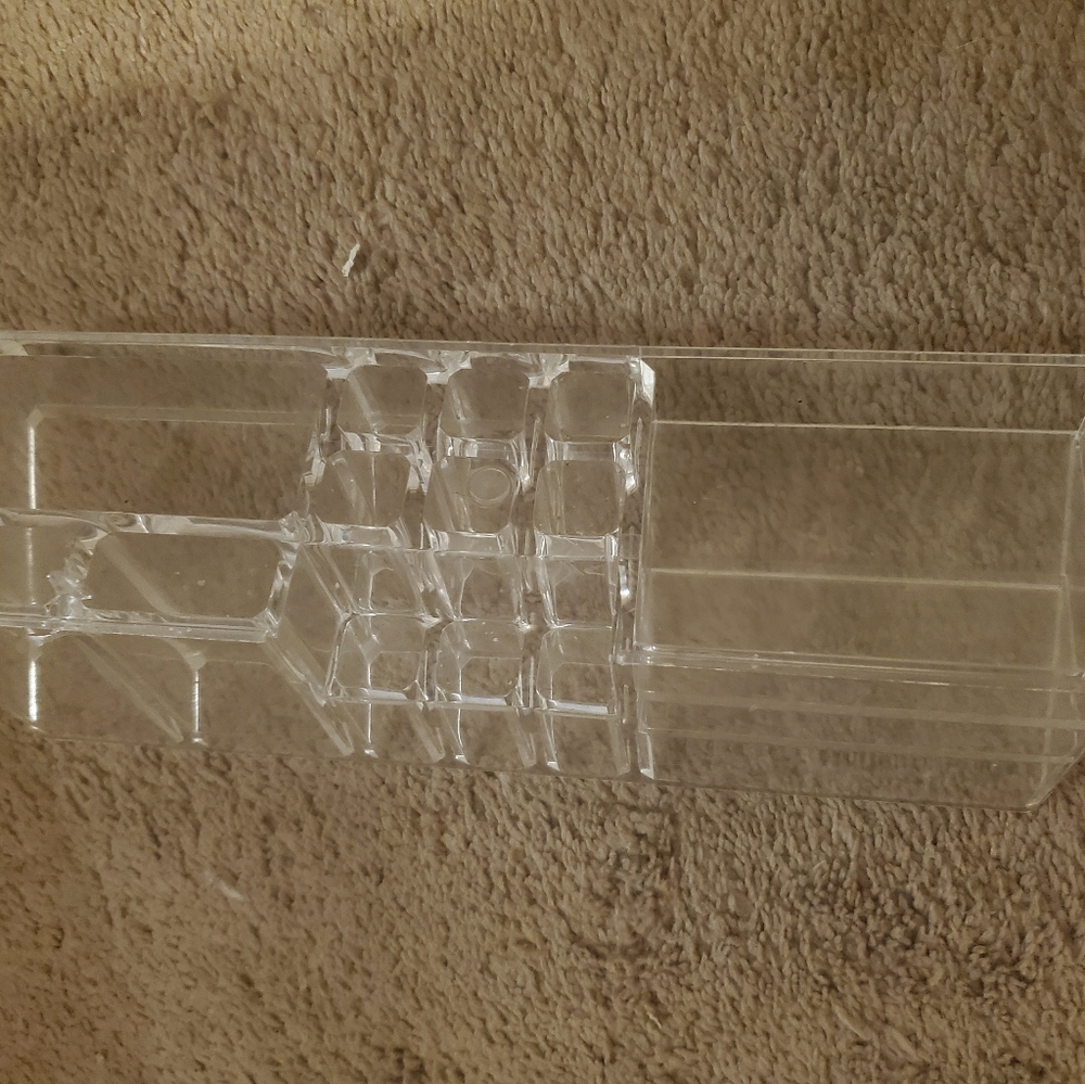 Makeup organizer - Picture 3 of 3